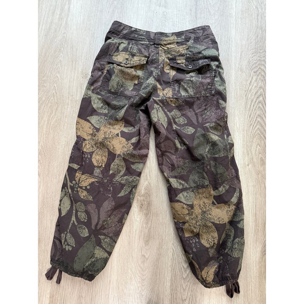 Anthropologie Ripley Utility Cargo Cropped Pant, Floral Camo, women's size 26 - Picture 2 of 6